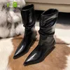 Botas pontiagudas Gladiator Chelsea Women Boots Low Heels Fad Pu Leather Goth Women Shoes outono Inverno 2022 New Woman Botas 1228 1228