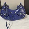 Design de luxo Moda Le Cagole Bolsas feitas à mão Bolsas de ombro Bolsa feminina tiracolo retrô Bolsa feminina de grande capacidade Bolsa cosmética