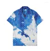 メンズカジュアルシャツメンズハワイアンルーズルーズトップフローラルレタープリントメンファッションシャツ通気可能な夏の半袖ダークパターンTSH