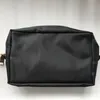 Klassisk makeuppåse P CustomTravel Case 4 Färger Vackra moderesor Kosmetisk påse Bag Senaste Fashion Beauty Cosmetic Bag253i