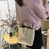 Evening Bags RanHuang 2022 Women Simple Shoulder Small Handbags Leather Bucket Korean Style Girls Messenger A1405