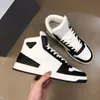 Perfekt varumärke Casual Runner Sports Shoes Downtown Men Shoes High Top Nappa Leather White Black Sneaker Wholesale Rabatt Man Skateboard Walking With Box