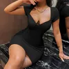 Casual Dresses Square Neck Summer Bodycon Dress Sexy Women Black 2022 Kort ärm Cut Out Elegant Mini Party Clubwear