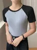 女性用Tシャツ夏のカラーブロックニットレディースTシャツ2022半袖Oネックボトムカジュアルスリムニットウェアトップ