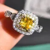 Bröllopsringar Princess Cut Yellow Cubic Zirconia CZ Stone for Women Justerbar Ring Banquet Party Jewelry Gift