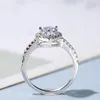 حلقات الكتلة Inbeaut 925 Silver Forever Love Pass Test Diamond Test 1 Ct Cut Cut D Color Heart Moissanite Ring Women Classic Wedding