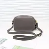 Soho Disco kamerap￥se crossbody axelv￤skor ￤kta l￤der kvinnor handv￤ska handv￤ska bokst￤ver koppling zip pl￥nbok tofs pendell multicolor