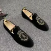 Hommes respirant fête discothèque robe chaussures vache daim cuir broderie Rivets mocassins sans lacet paresseux conduite chaussure