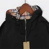 Giacca da uomo calda Nuovi uomini alla moda Giacca casual sottile Primavera Autunno Giacche Windrunner Cappotto Giacca a vento sportiva per uomo Può essere indossato su entrambi i lati taglia M-2XL B-B-R