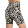 Aktiv shorts leopard tryckt sport höftlyft telefonficka fitness yoga korta leggings slitage för kvinnor gym plus storlek