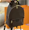 2022 Новые сумки на плечах высококачественные модные кожаные мини -размеры женские сумки детские школьные сумки рюкзак -пружины Lady Bag Сумка рюкзак Стиль рюкзак