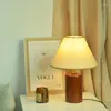 Table Lamps Nordic Wooden Fabric Lampshade Desk Lamp Bedside Bedroom Lights Luminaire Home Decor Reading Lighting Fixtures