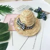 Ropa para perros, 1 Uds., sombrero de paja con lazo para mascotas, flor de encaje, gato, parasol de verano, accesorios, pequeños y dulces sombreros de margaritas para gatos