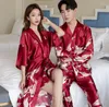 Vêtements de nuit pour hommes Plus Taille Hommes Pyjamas confortables Amoureux à manches longues Home Wear Automne Printemps Soie Garçon Mâle Pyjama Ensembles Couples Ensemble