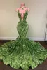 2023 Olive Green Mermaid Prom Dresses Black Girls paljetter Juven Neck Illusion Långt plus storlek Formell aftonklänningar Graduation Dress BC11328