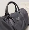 Borsone da viaggio alla moda da uomo di alta qualità Borse da viaggio in nylon nero triplo Borsa da uomo con manico da uomo Tote da uomo con tracolla 45 cm