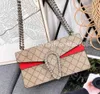 Kvinnor Totes Fashion Famous Designer Väskor Famous Cross Body Messenger New Handbag Shoulder Lady Chain Clutch Plain Plånbok äkta prefekt