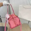sequenza donna per la borsetta semplice