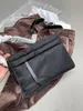 Designer Re-edition Triangle Cini stor fyrkantig nylon crossbody väskor handväska kvinnors koppling med axel remmar plånbok postman totes satchel hobo väska mjuk