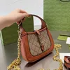 Bamboo Diana Handbag حقيبة التسوق حقيبة تسوق Women Jackie الإبطية الأكياس القماشية الجلود الساخنة الحفر الذهب الأجهزة الرجعية كروس كتف الكتف الأحدث