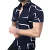 Mäns casual skjortor geometriska tryck män t-shirts mode vridning krage knäppt t-shirt sommaren mäns korta ärm hjärtkläder