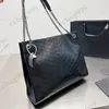 CC Totes Vintage Niki Pleated Leather Shopping Totes BACK BRACK LETTER Silver Metal Chain Axel Rem stor kapacitet Designer Hanbbags Crossbody Bag 33CMX27C