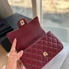 CC Brand Totes Top Poignée Rouge Lambskin Flap Totes Sacs Designer Classique Matelassé Matériel En Métal Chaîne Bandoulière Épaule Avec Poche De Pièces De Monnaie Femmes Mini Sacs À Main Wa