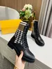 2023 Luxus-Designer-Frauen Rockoko schwarzes Leder Biker-Stiefel mit Stretch-Stoff Lady Combat Ankle Boot Gummisohle Socke Sneakers