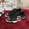 Hösten casual skor kvinnor män graffiti tryck sneakers gesigner skor plattform snörning vårpar par zapatillas mujer size34-45 n54854