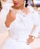 2023 Elegant Vita formella aftonklänningar Pärlor pärlor Fjäder Långa ärmar Mantel Ankel Längd Brudmottagningsklänningar Aso Ebi Afrikansk arabisk prom Party Dress