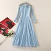 Fritidsklänningar Superkvalitet prinsessan Kates samma höst kvinnors flockande vattenlösliga spets lång elegant blå klänning