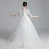Robes de fille à manches de trois quarts de robe de bal paillettes à imprimé floral à la longueur des enfants du sol pour les mariages A2280
