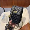 Quiltade sm￥ l￤derv￤ska kedjor crossbody mobiltelefonp￥sar mini pl￥nb￶cker och handv￤skor f￶r kvinnor messenger satchels pocket axel2498