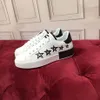 Mans ankomst casual skor vit svart röd mode män kvinnor läder andningsskor öppna låga sport sneakers hc mxk81910000001