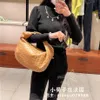 Designer Venetas Handbags s baodiejia 22 new teen Jodie handbag woven cloud bag hand bag knotted armpit bag209x