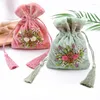 Bolsas de joalheria 10pcs Velvet Bordado de bordado com borda de flores Sacos de cordão