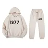 Men's and Women's Hoodies Sweatshirts 2023 Fashion Brand essentail New Style Season 8 Flocked Leggings Set Couple 1977 fs06