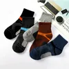 Chaussettes pour hommes 5 paires de haute qualité hommes coton noir sport décontracté course hiver respirant homme chaussette Sokken taille 38-45