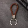 Blanda färg pu läder flätad vävd nyckelring rep ringer passar diy cirkel hänge nyckelkedjor hållare biltangenter smycken tillbehör