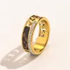 Anelli per unghie in oro 18 carati in argento 925 Anello per amore da donna di lusso Gioielli di moda Anello per coppia di diamanti per le donne Accessori di design Regalo Lettera scavata