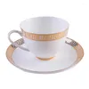 Borden Volledig tafelwerk van Bone China Gold Mes Fork Lepoon Ceramic Luxury Serving Dinner Set Assiette kookgerei Sets