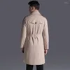 Hommes Trench Coats 2022 Printemps Mode Casual Hommes Manteau Long Survêtement Lâche Vêtements Hommes Armée Vert Bonne Qualité Coupe-Vent 1111 S-6xl