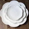 Пластины кружев цветок европейский стиль плоская тарелка западная стейк из тисненого круглого мелкого белого кости в Китае.