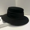 Berets Women's Cap Hats Felt Bowler Hat Fashion Wool 2022 Fedoras Designer Autumn Winter Chapel Beach Fascinators For Women Elegant
