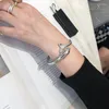 Bracciale rigido punk in lega di piccoli braccialetti a forma di delfino braccialetti alla moda per accessori di gioielli da donna 2022