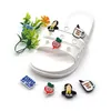 MOQ 50pcs nova s￩rie de escrit￳rios de design Padr￣o Charms Croc Charms 2D Soft PVC Cog Shoe Acess￳rios