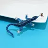 Brooches CINDY XIANG Lizard Preying On Moths Brooch Rhinestone Gecko Pin Animal Design Fashion Jewelry Winter Coat Accessories 3 Colors