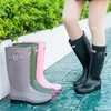 Bottes de pluie imperméables pour femmes, chaussures haut de gamme, longueur aux genoux, en caoutchouc, à la mode, pour filles, PVC, 221101