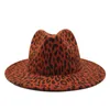 BERETS 2023 WINTER FASION LEOPARD PRINTER JAZZ FEDORAS MEN MEN WOMEN VINTAGE TRILBYキャップレジャービッグブリムフェルトパナマハット