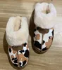 Klassisk plattform australiensisk tofflor Designer Australian sandaler Slides Fluffy Mule Tjockbottnad äkta läderpälsstövlar Flip Flops för kvinnor Tofflor
